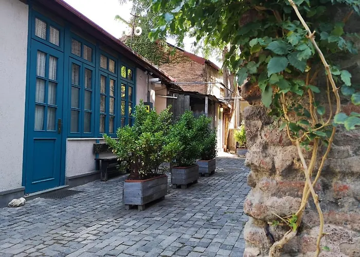 3 Heritage Rooms