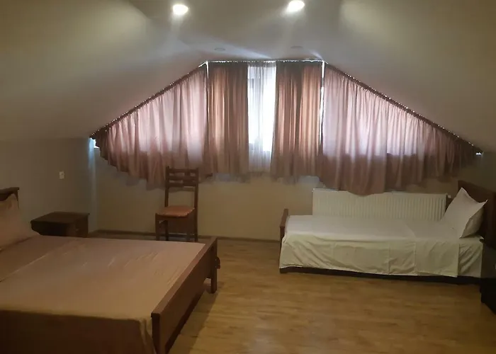 Red Hotel